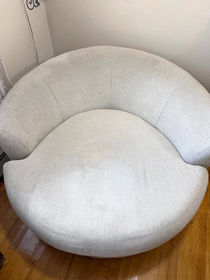 Round Swivel Cuddle Chair from Ashley Furniture