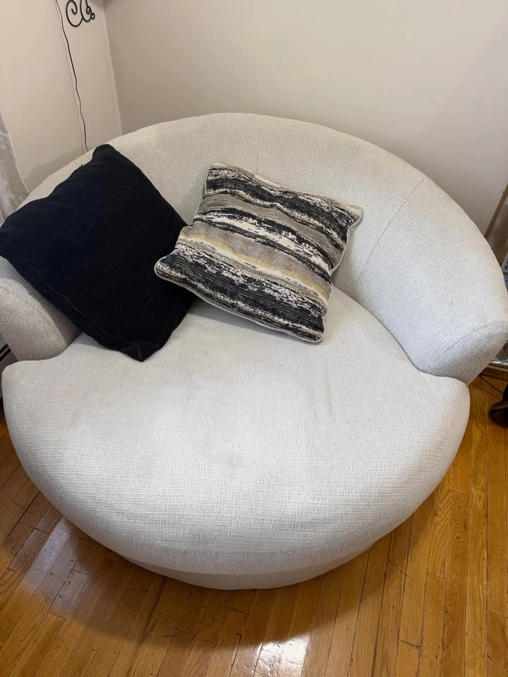 Round Swivel Cuddle Chair from Ashley Furniture - photo 2