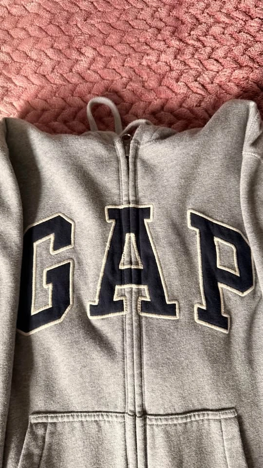 Grey gap hoodie zip up - photo 2