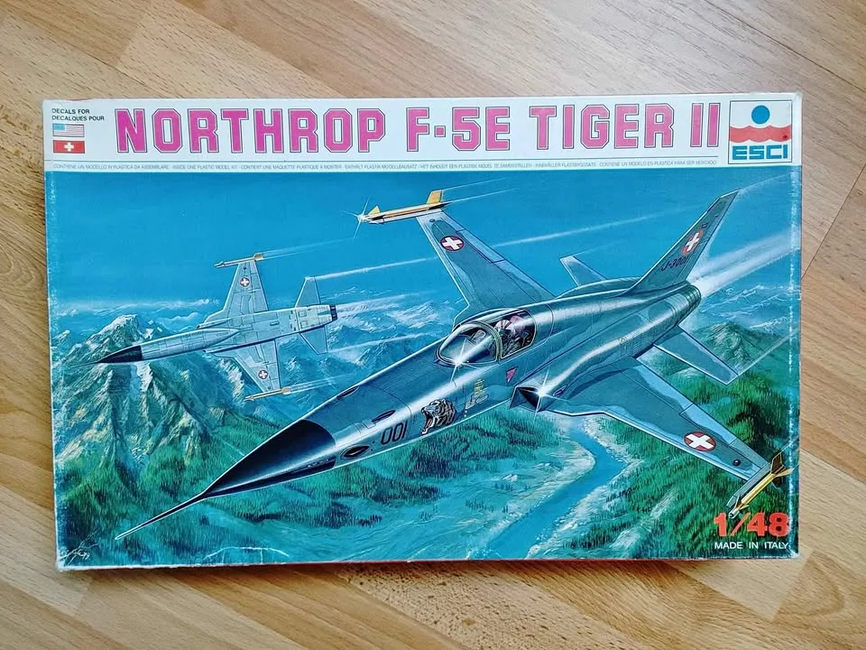 1/48 ESCI F-5E Tiger II thumbnail