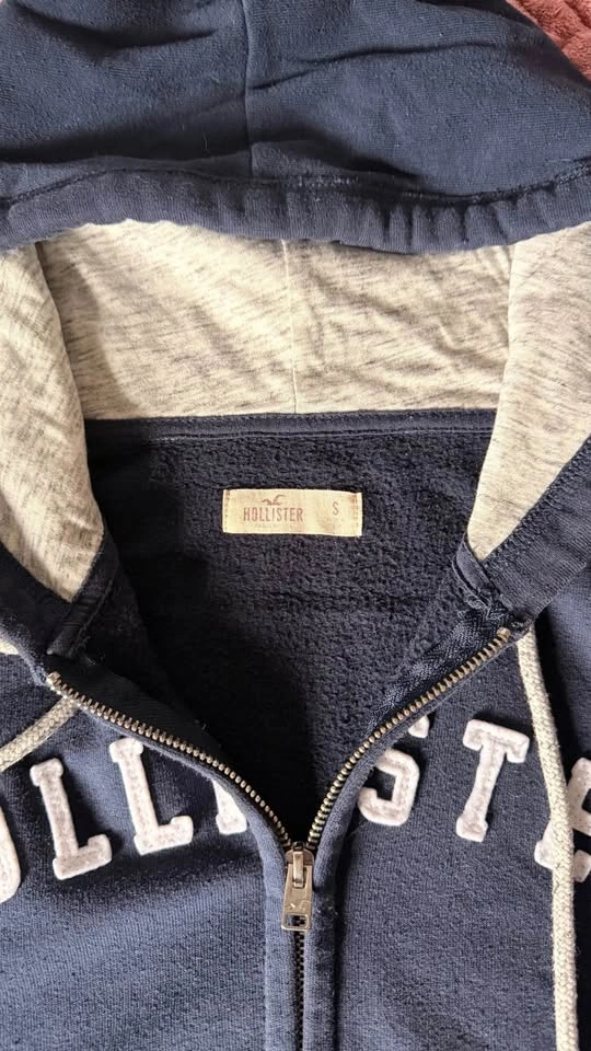 2 Hollister Hoodie - photo 3