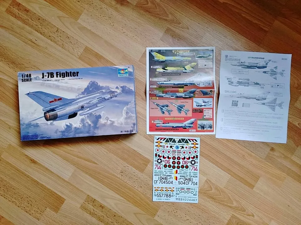 1/48 Trumper J-7B with Extra Decals thumbnail
