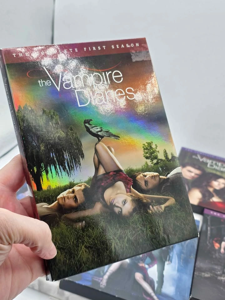 The Vampire Diaries Complete Seasons 1-5 DVD Box Sets - photo 3
