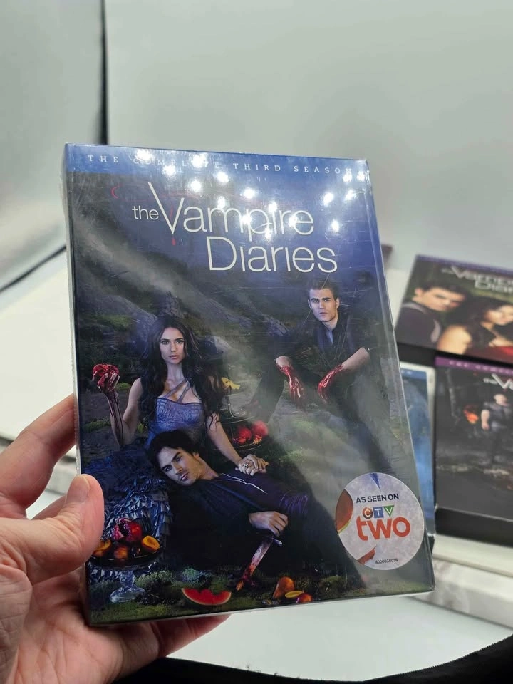 The Vampire Diaries Complete Seasons 1-5 DVD Box Sets - photo 5