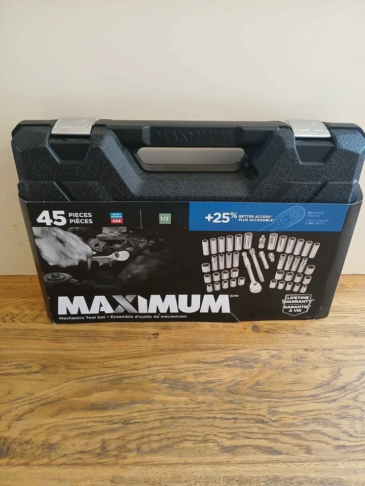 Maximum 45-Piece 1/2-inch Drive Mechanics Tool Set - photo 2