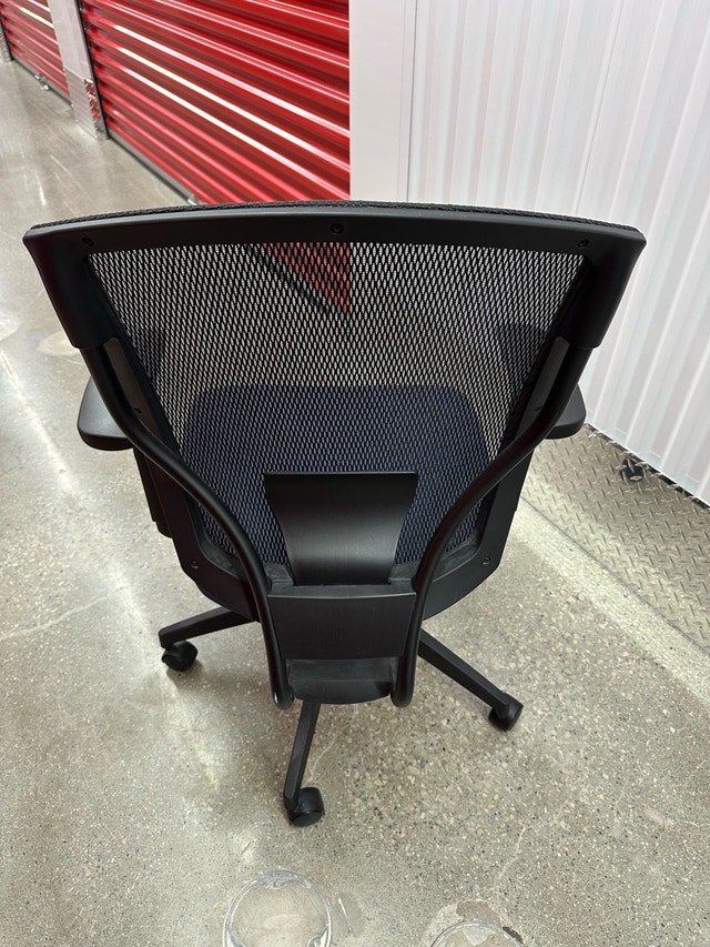Desk chair - photo 3
