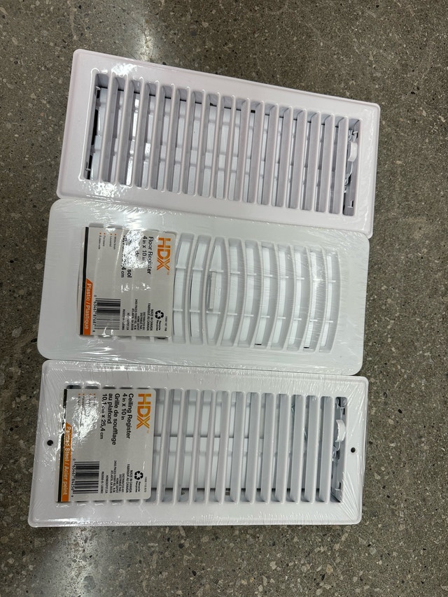 3 Ceiling Registers