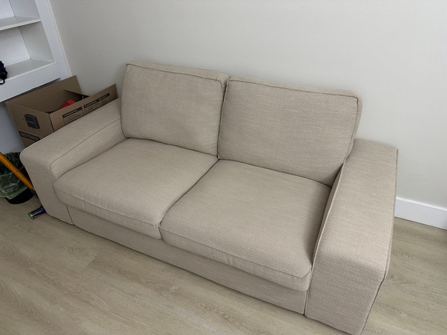 Ikea loveseat - photo 2