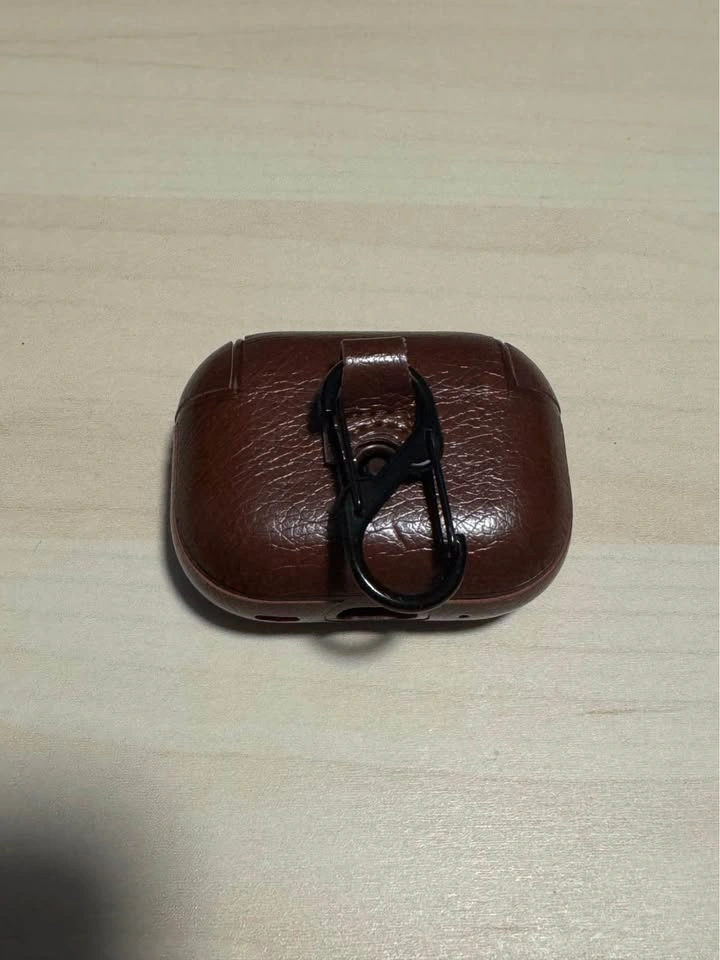 AirPods Pro 1 & 2 Case - photo 2
