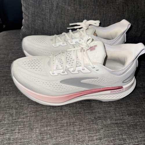 brooks adrenaline gts 23 womens Size 11.5