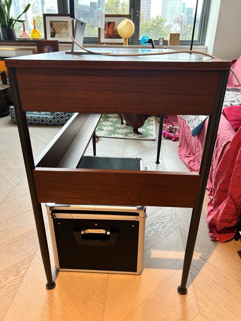 Article Desk with Drawers - photo 5
