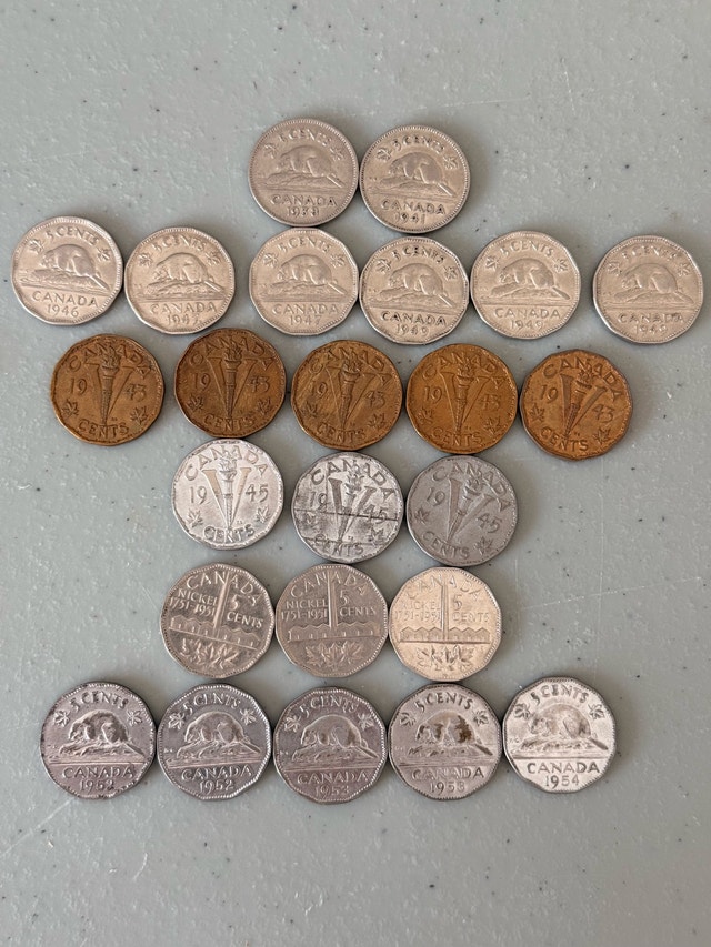 Collection of 45 Vintage Canadian Nickels (1926–1962) - photo 2