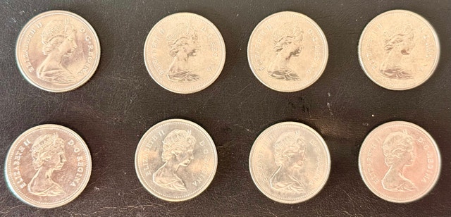Canadian dollar coins and half dollar coins - photo 4