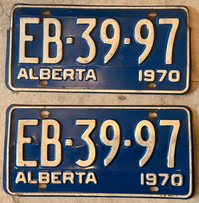 Vintage 1970’s Alberta license plates - photo 2