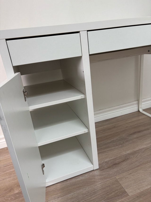 IKEA Children’s Desk - photo 5