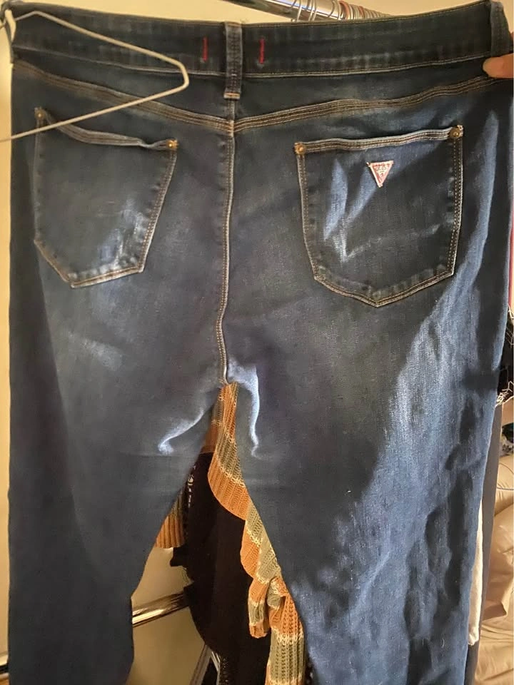Guess Medium Rise Curvy Skinny Distressed Jeans - photo 2
