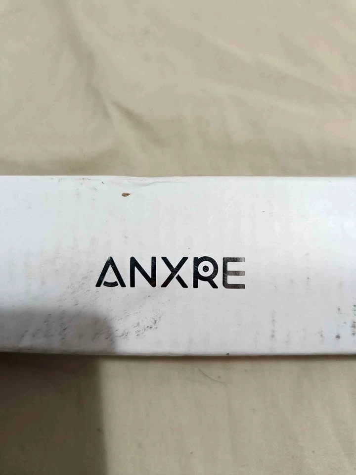 ANXRE NT79 compact tripod with Bluetooth remote