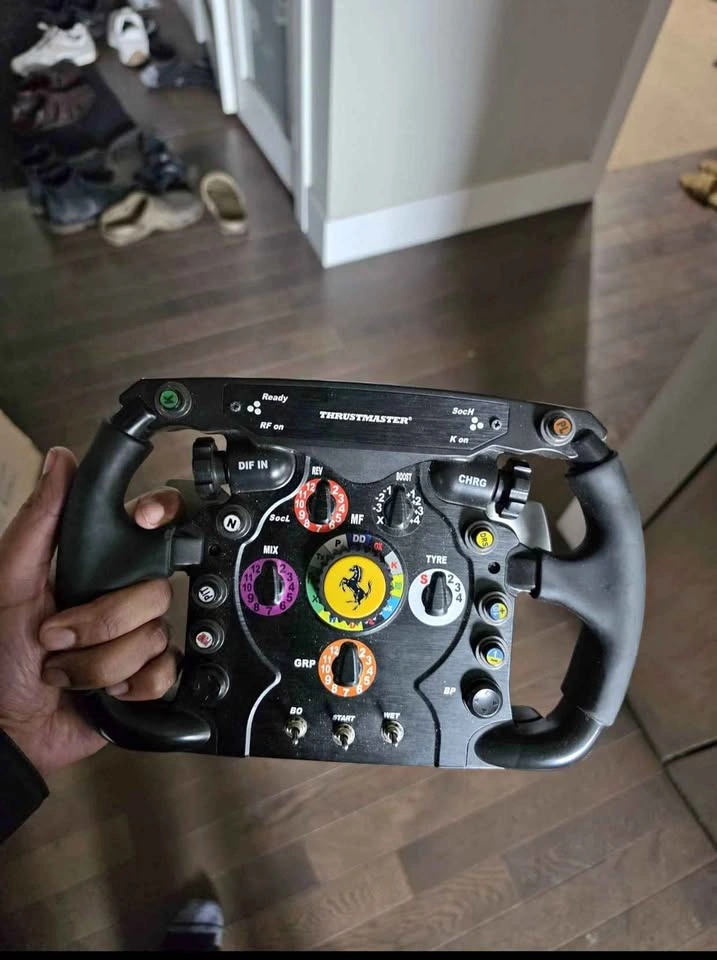 Thrustmaster Ferrari F1 Wheel Add-On - photo 2
