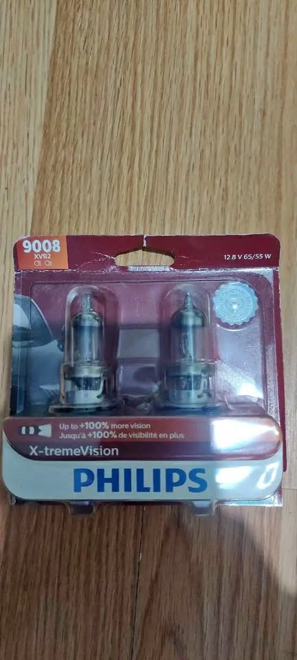 Open box - 2x Philips 9008 X-tremeVision headlight Bulbs