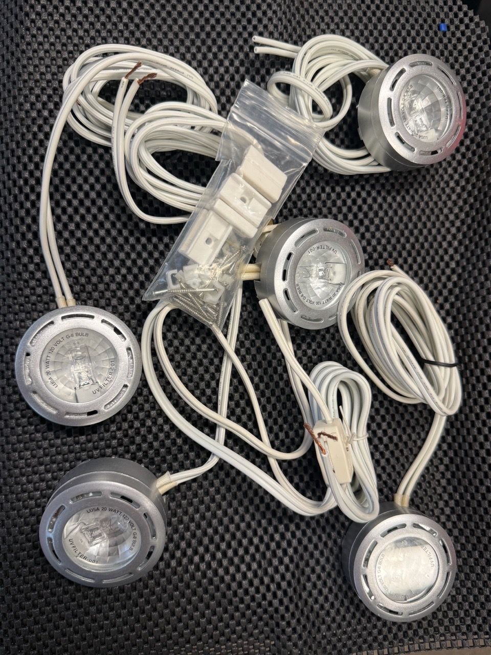 USA Lighting Cabinet Lights G-8 Bulb 5-Piece Set