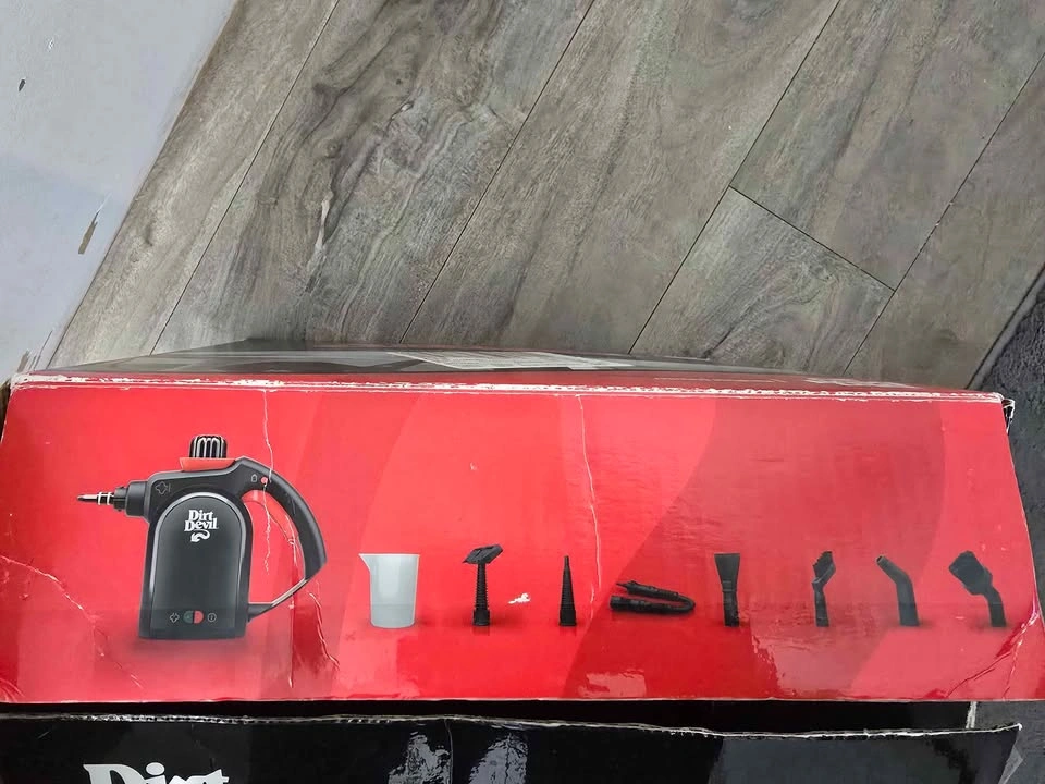 Dirt Devil Handheld Steamer - photo 2