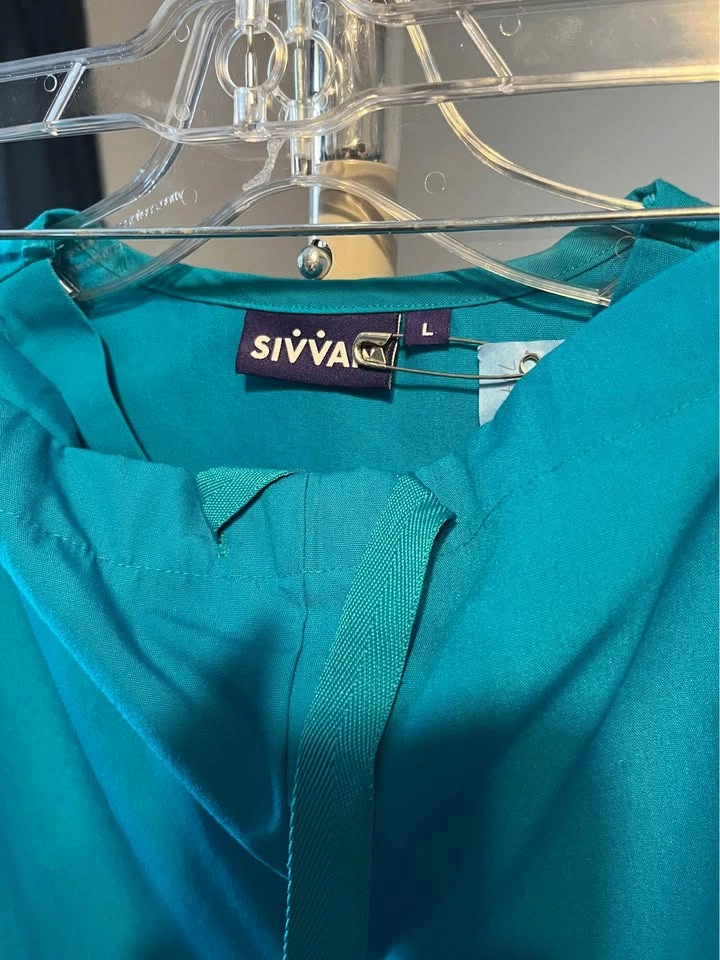 Sivvan Unisex Classic V-Neck 3-Pocket Scrub Top - Teal Blue - photo 3