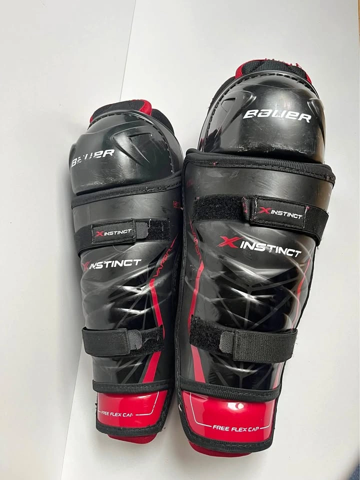 Hockey shin guards