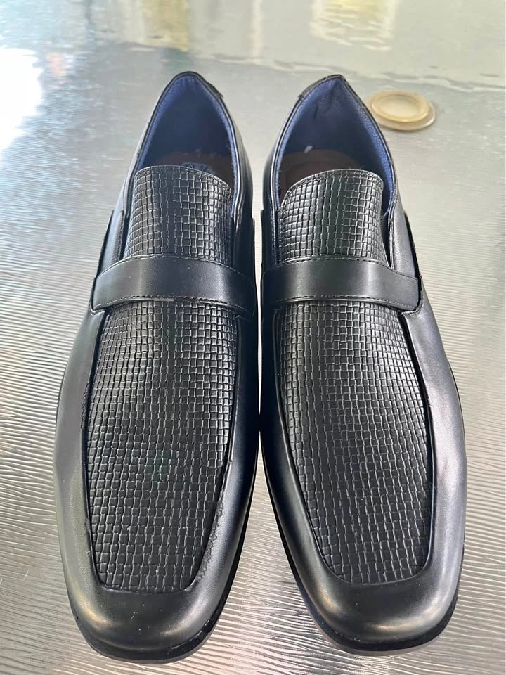 Perry Ellis Men's Black Loafers Size 8.5