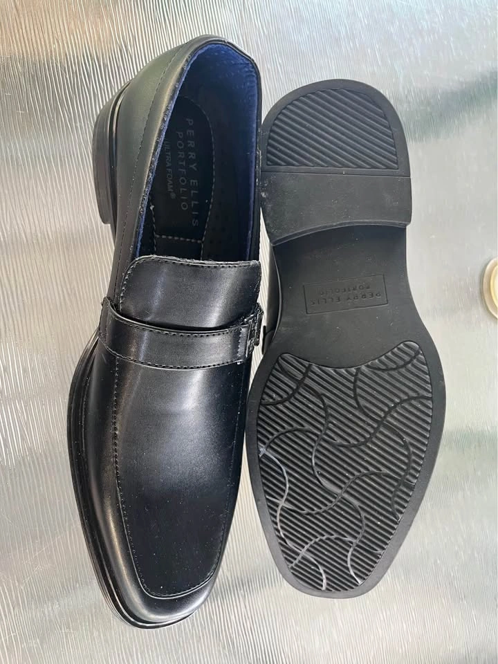 Perry Ellis Portfolio Black Loafers - photo 2