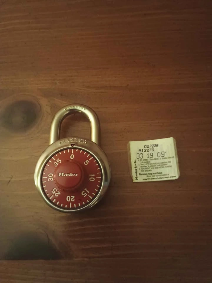 Red Masterlock Combination Lock - photo 2