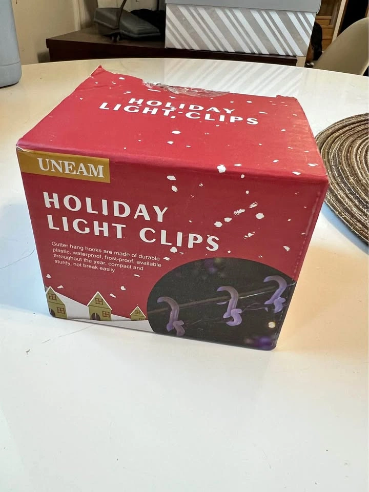 🏈 Holiday Light Clips