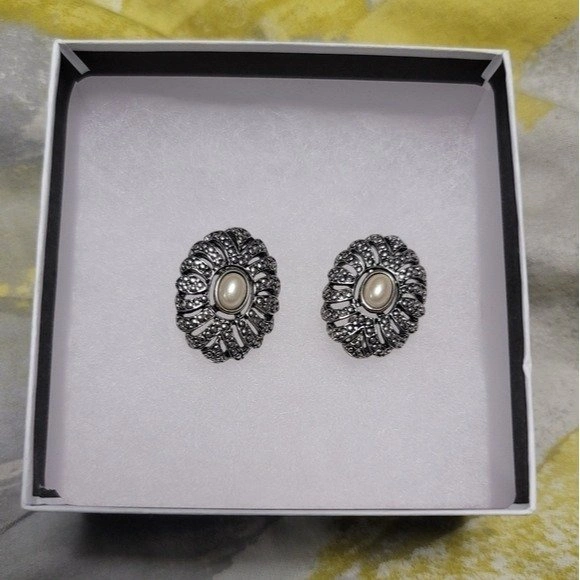 Cute Classic Earrings - photo 2