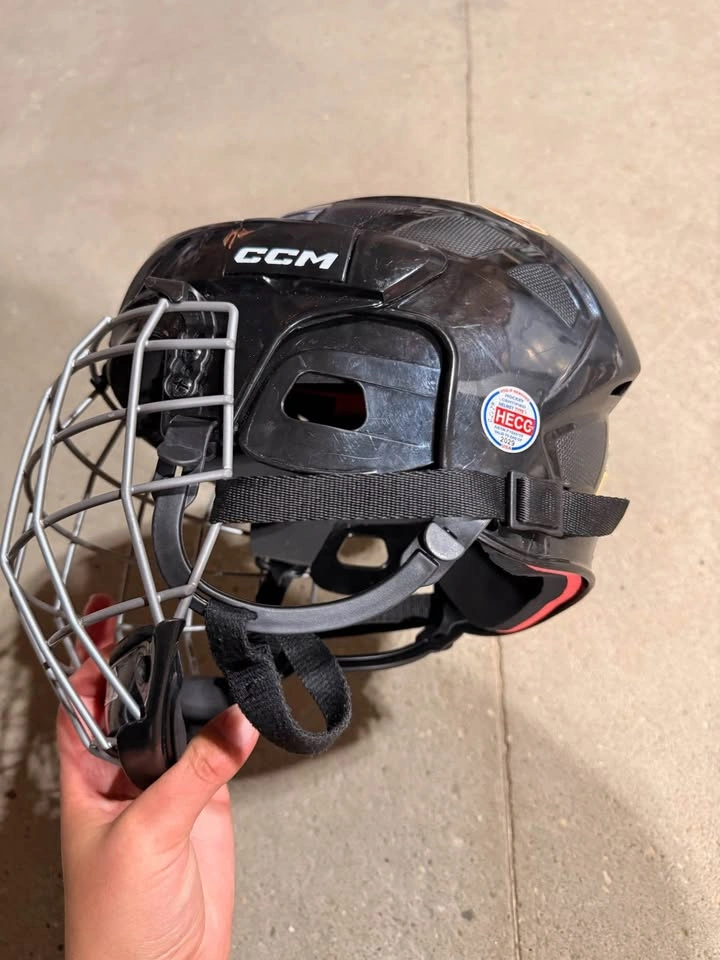 CCM FM50M Hockey Helmet - photo 3