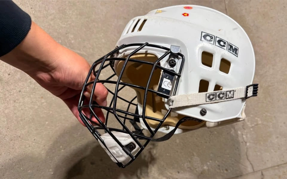 CCM Hockey Helmet with Cage - photo 3