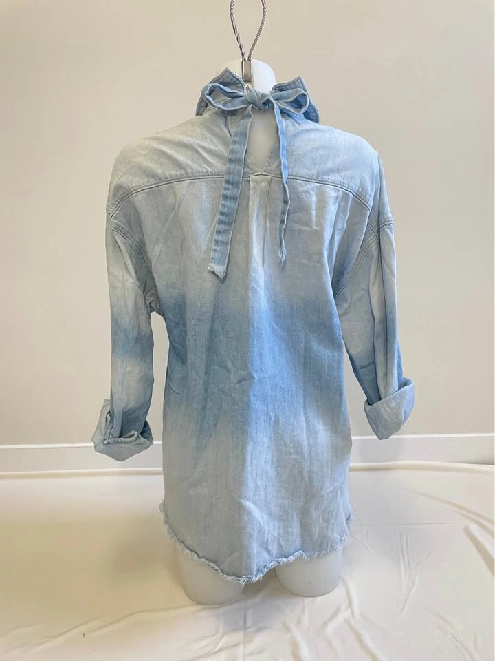 HIDDEN Tie Back Denim Shirt Frayed Hem medium - photo 2