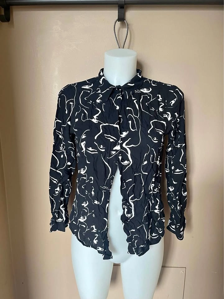 BIG DART Abstract Tie-Neck blouse