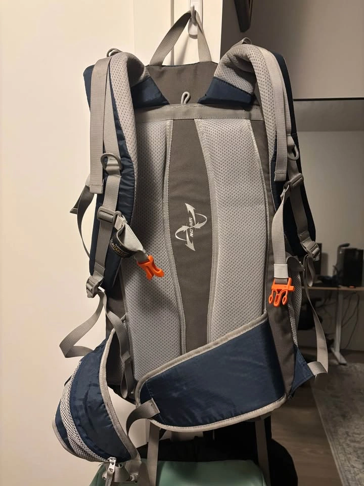 Mountaintop 40L Hiking Backpack - photo 2