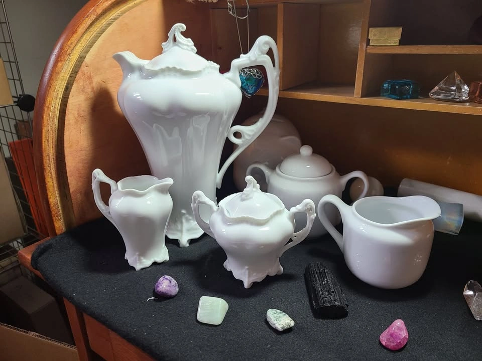 28 Porcelain dishes for painting - photo 2