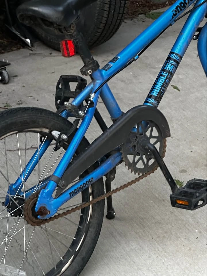 Mongoose Trick Bike - photo 3