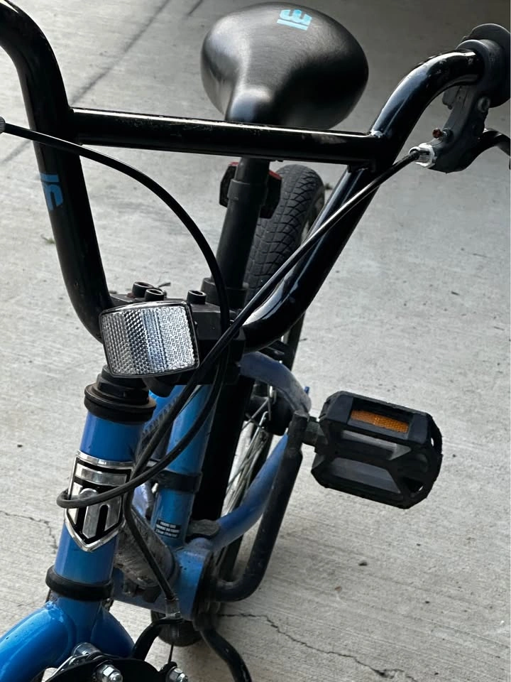 Mongoose Trick Bike - photo 5