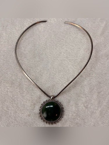 925 Sterling Silver and Green Jade Pendant Necklace Mexico - photo 2