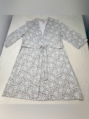 JoSh Grey Robe Sleep Mask Pillow and Star Print Size M - photo 3