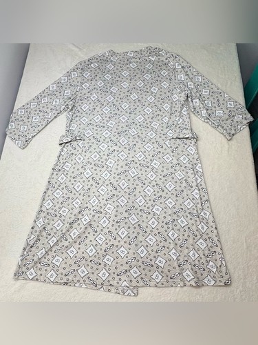 JoSh Grey Robe Sleep Mask Pillow and Star Print Size M - photo 4
