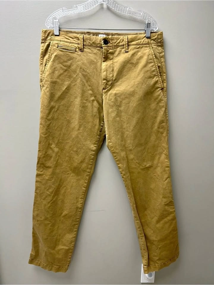 Gap Men’s Tan Chino Straight Leg Pants