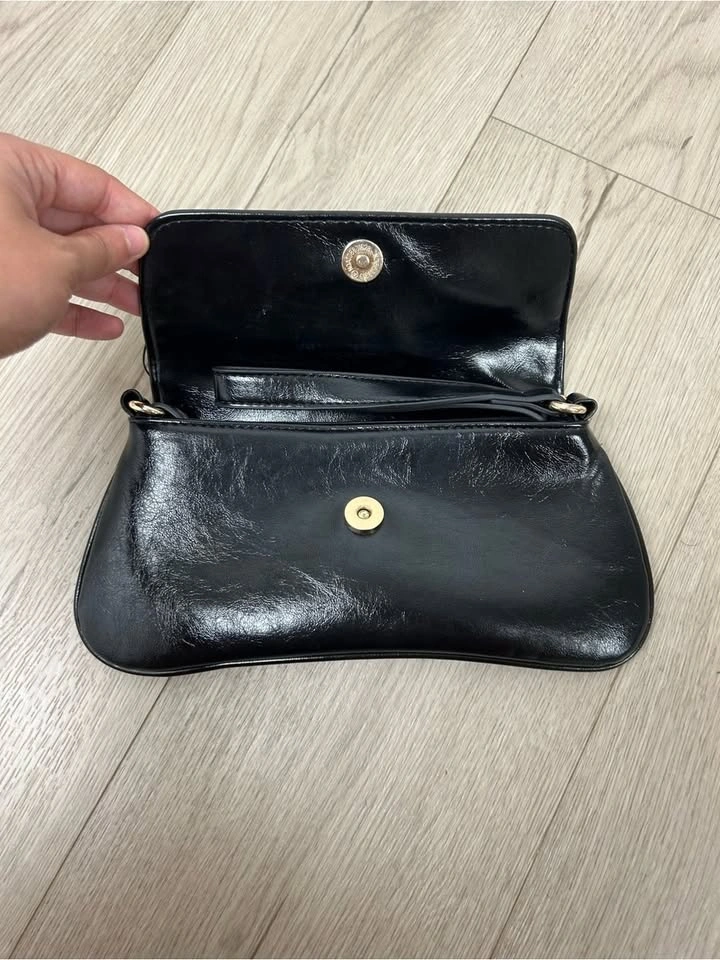 Women’s Black Faux Leather Shoulder Bag - photo 2