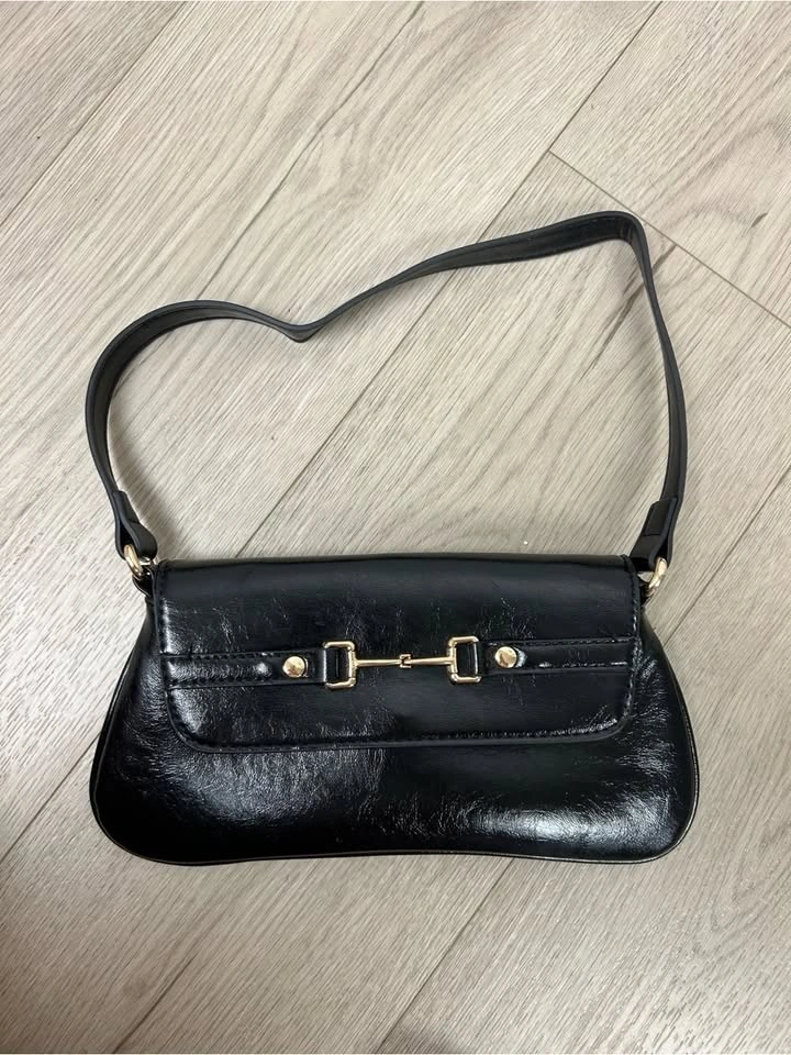 Women’s Black Faux Leather Shoulder Bag - photo 4
