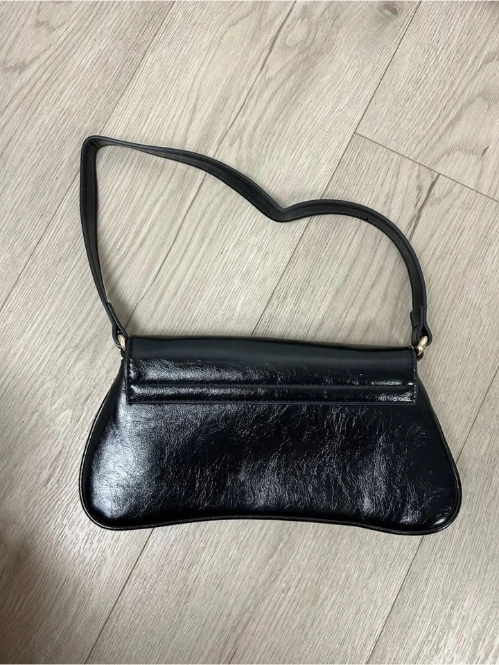 Women’s Black Faux Leather Shoulder Bag - photo 5
