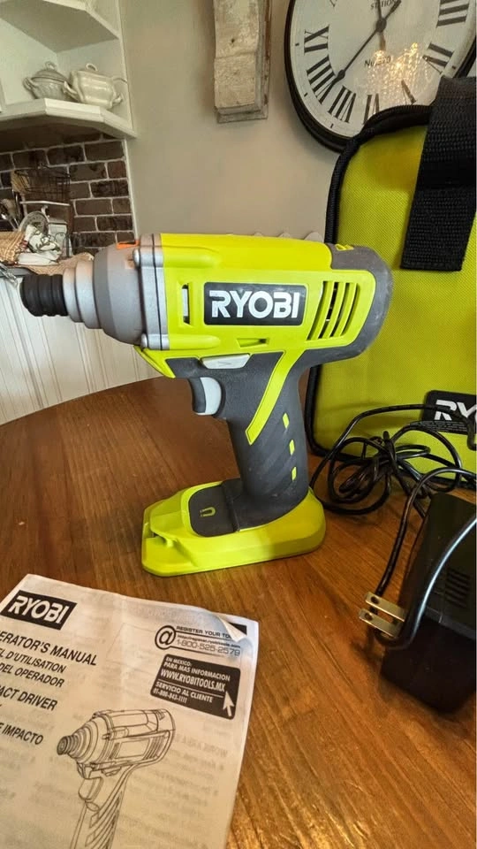Ryobi ONE+ 18V Drill and Impact Driver Combo Kit - photo 2