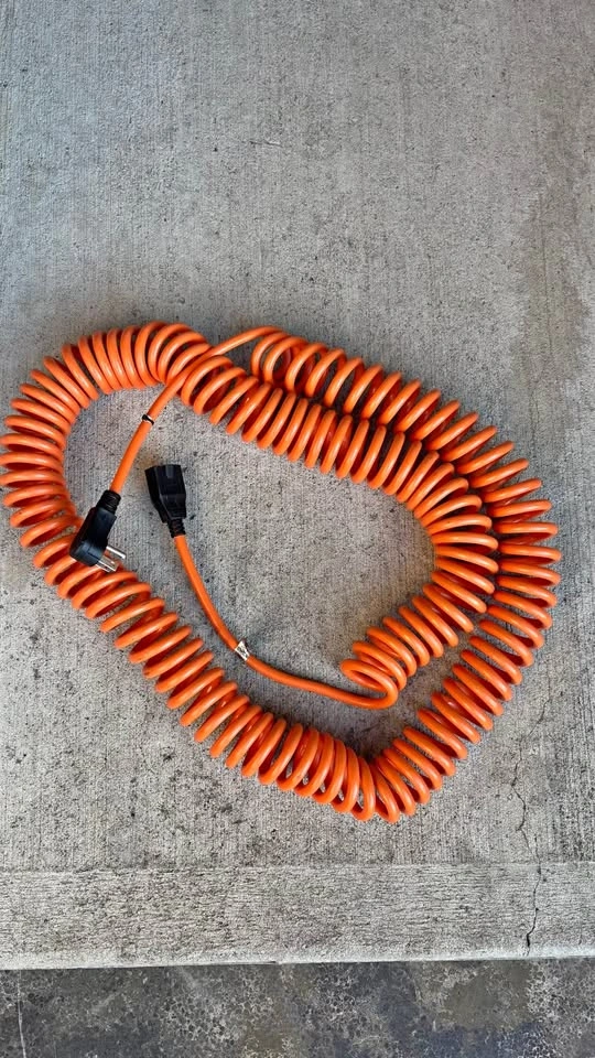 10 meter (32 foot) Coiled Extension Cord