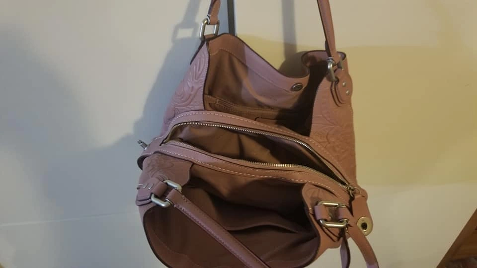 Authentic Coach Edie 31 Shoulder Bag - Tea Rose Embossed - photo 3